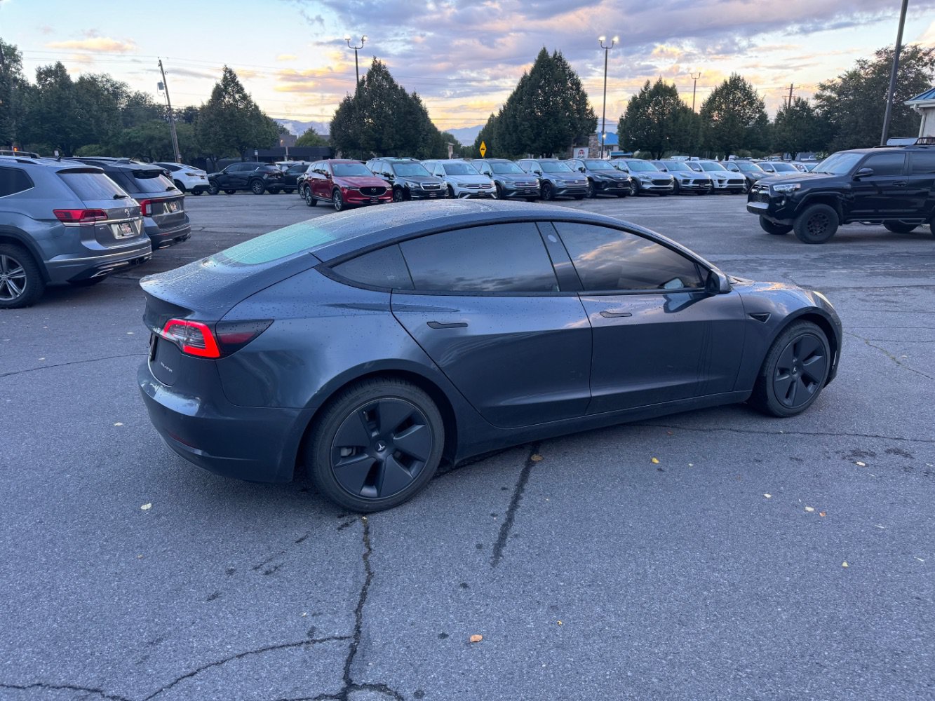 Used 2022 Tesla Model 3 Long Range AWD/4WD image 5