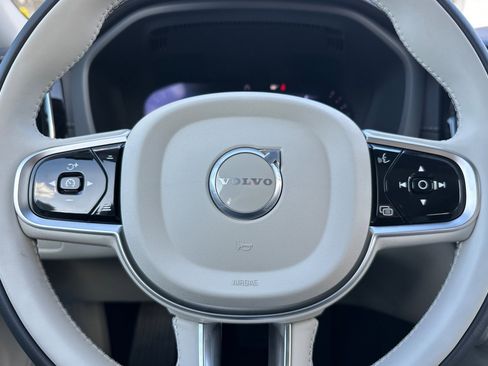 New 2026 Volvo XC60 B5 Ultra w/ Protection Package Premier image 21