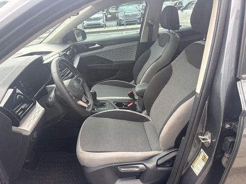 Certified 2023 Volkswagen Taos S FWD image 18