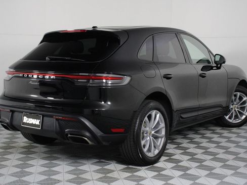 Certified 2026 Porsche Macan AWD/4WD image 7