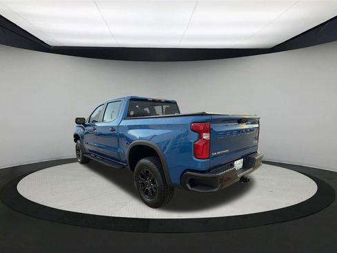 Used 2022 Chevrolet Silverado 1500 ZR2 w/ Technology Package image 5