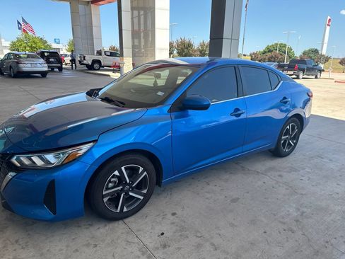 Used 2024 Nissan Sentra SV FWD image 1