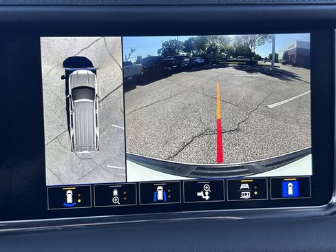 Used 2022 GMC Yukon Denali image 20