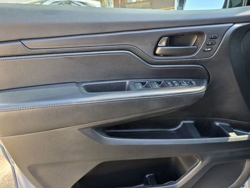 Used 2023 Honda Odyssey Sport image 14