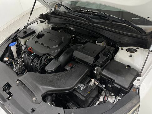 Used 2020 Kia Optima SE FWD image 27