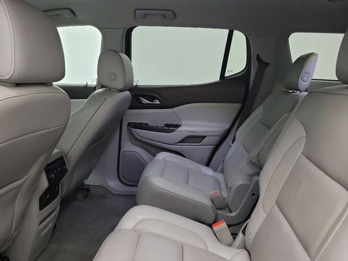 Used 2018 GMC Acadia SLT image 18