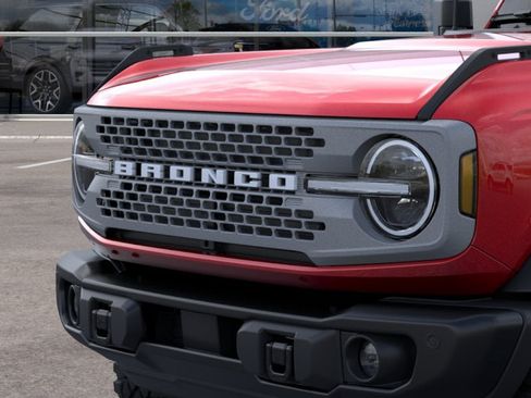 New 2026 Ford Bronco Badlands w/ Sasquatch Package AWD/4WD image 45