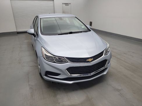 Used 2018 Chevrolet Cruze LS FWD image 14