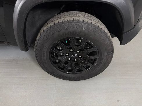 Certified 2024 Chevrolet Colorado Trail Boss w/ Advanced Trailering Package AWD/4WD image 12