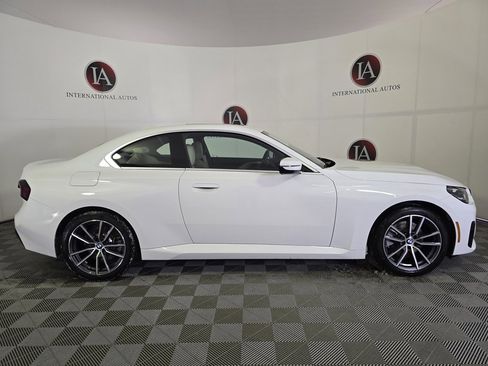 Certified 2023 BMW 230i xDrive 230i xDrive w/ Convenience Package image 3