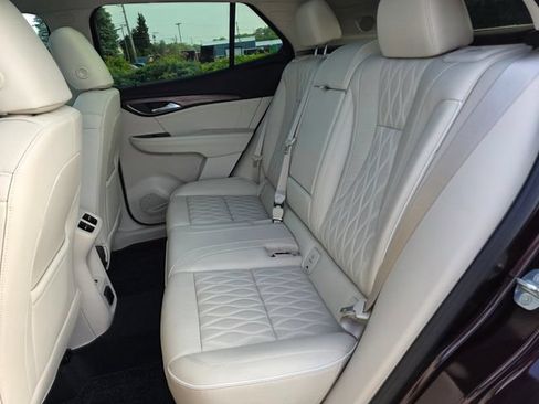 Used 2023 Buick Envision Avenir AWD/4WD image 19
