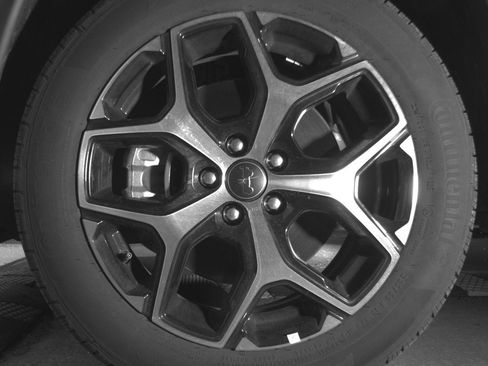 Used 2025 Jeep Compass Limited AWD/4WD image 12