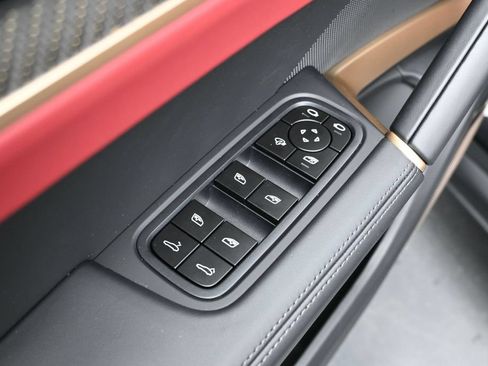 New 2026 Porsche Cayenne Turbo GT AWD/4WD image 9