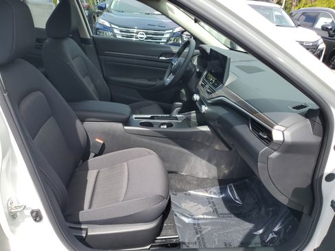 New 2025 Nissan Altima 2.5 SV w/ SV Special Edition Package image 26