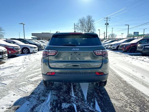 Used 2018 Jeep Compass Latitude w/ Cold Weather Group image 12