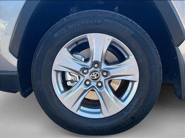 Used 2025 Toyota RAV4 XLE w/ Convenience Package AWD/4WD image 10