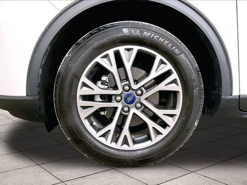 Used 2022 Ford Escape SEL w/ Technology Package AWD/4WD image 8
