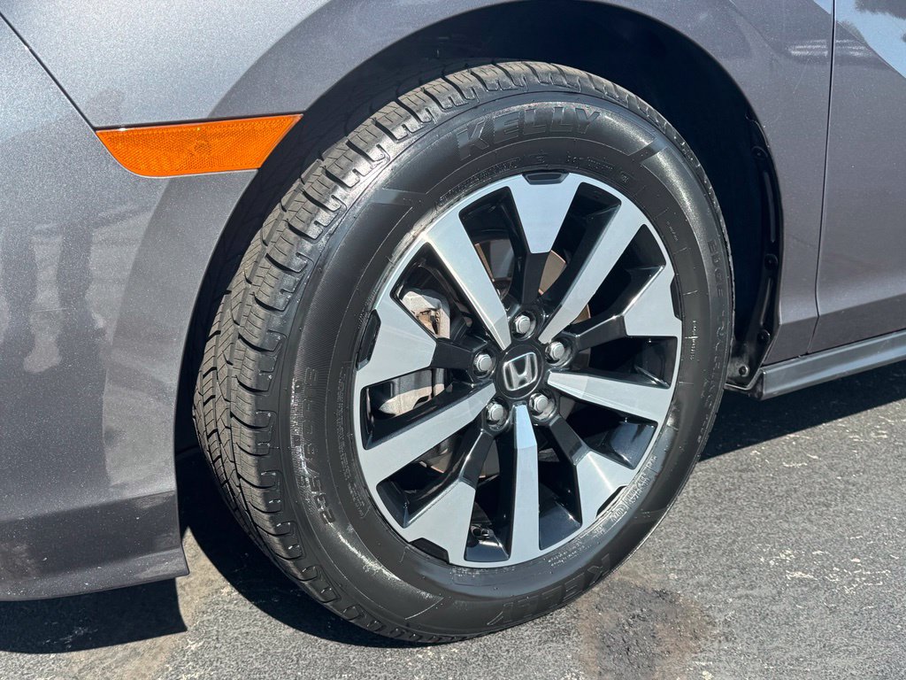 Used 2025 Honda Odyssey EX-L image 31