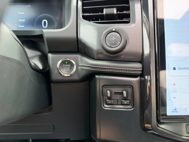 Used 2025 Ford F150 Lightning Platinum AWD/4WD image 45