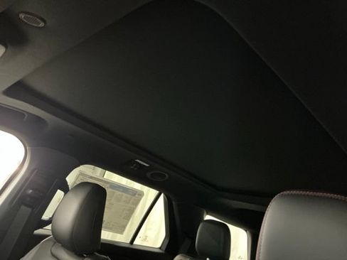 New 2026 Ford Explorer ST-Line w/ ST-Line Street Pack AWD/4WD image 17