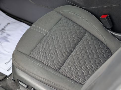 Used 2020 Chevrolet Blazer LT image 32