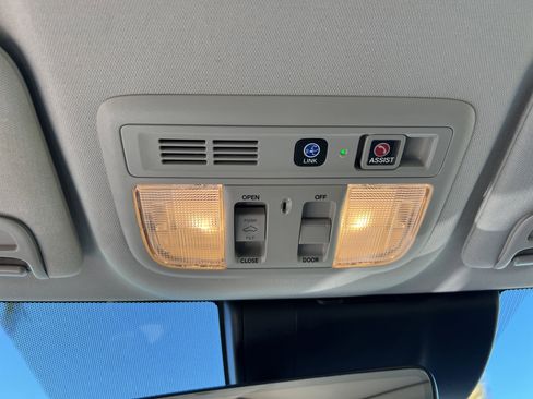 Used 2019 Honda Insight Touring image 39