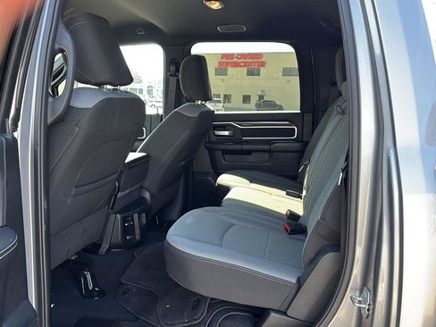 Used 2024 RAM 2500 Big Horn w/ Bed Utility Group image 9