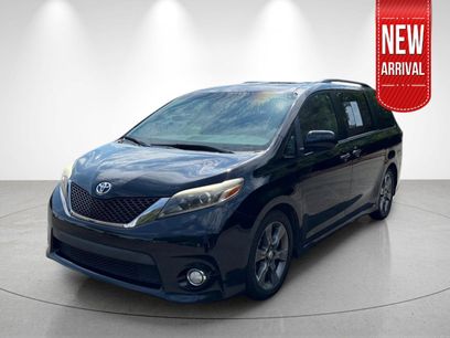 Used 2016 Toyota Sienna SE Premium
