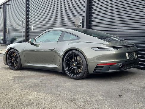 Used 2023 Porsche 911 Carrera 4 GTS image 3