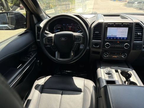 Used 2020 Ford Expedition XLT w/ Equipment Group 202A RWD image 33