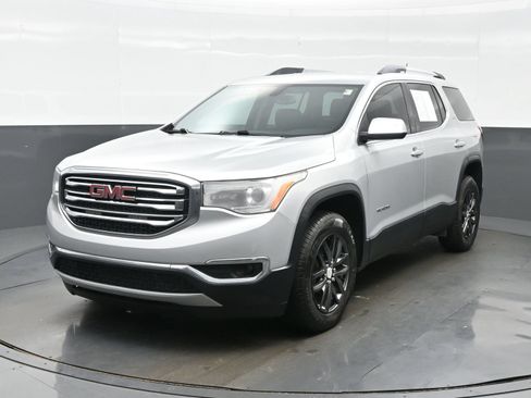 Used 2017 GMC Acadia SLT FWD image 1