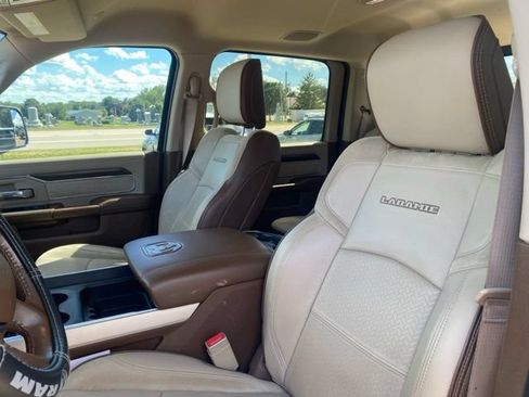 Used 2022 RAM 3500 Laramie AWD/4WD image 11