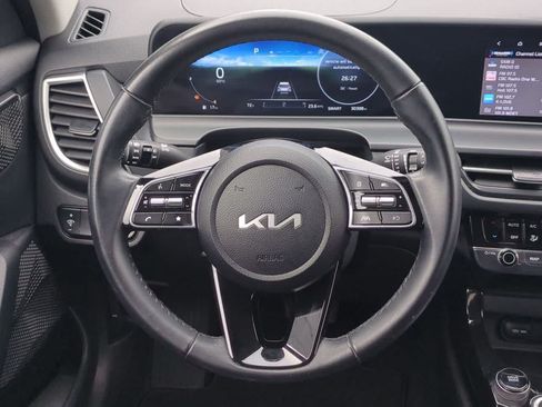 Used 2024 Kia Seltos EX AWD/4WD image 23