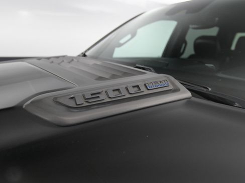 Used 2021 RAM 1500 Laramie image 11