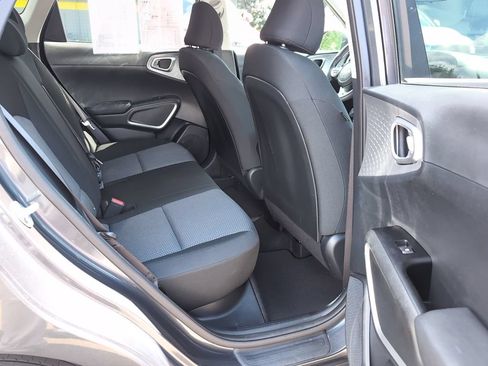 Used 2023 Kia Soul LX w/ Option Group 015 FWD image 6