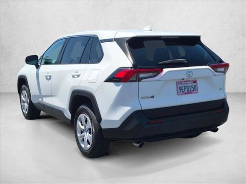 Used 2023 Toyota RAV4 LE FWD image 8