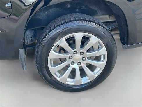 Used 2021 Chevrolet Silverado 1500 High Country w/ Technology Package image 33