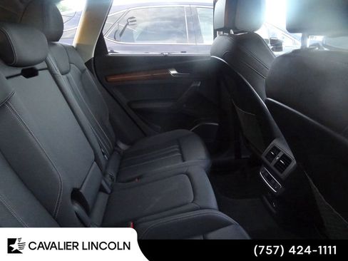 Used 2021 Audi Q5 Prestige w/ Prestige Package AWD/4WD image 10