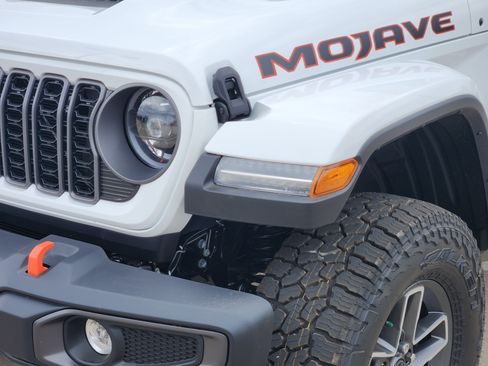 New 2026 Jeep Gladiator Mojave AWD/4WD image 6