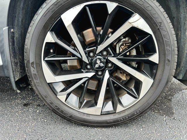 Used 2022 Mitsubishi Outlander ES AWD/4WD image 11