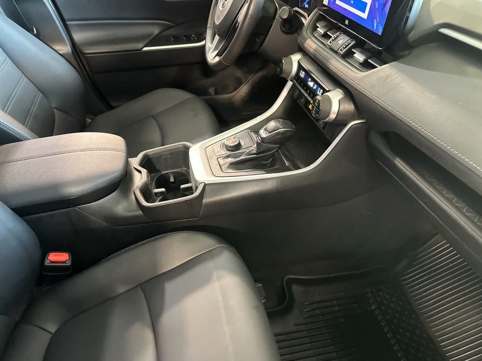 Used 2023 Toyota RAV4 XLE Premium AWD/4WD image 17