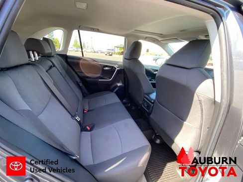 Certified 2022 Toyota RAV4 XLE w/ Convenience Package AWD/4WD image 19