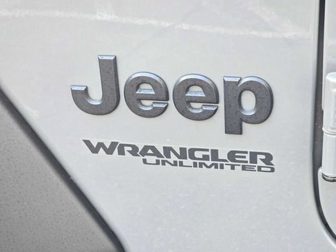 Used 2022 Jeep Wrangler Unlimited Sport AWD/4WD image 5