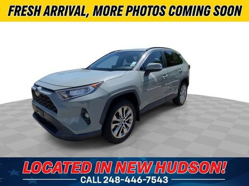 Used 2020 Toyota RAV4 XLE Premium AWD/4WD image 6