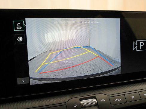 New 2026 Kia K4 LX image 14