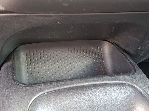 Used 2021 Toyota Corolla LE w/ Carpet Mat Package (TMS) FWD image 25