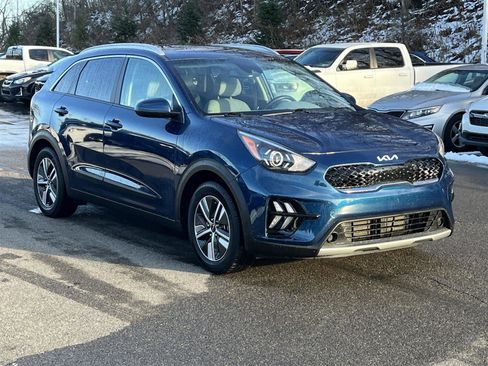 Used 2022 Kia Niro LXS image 7