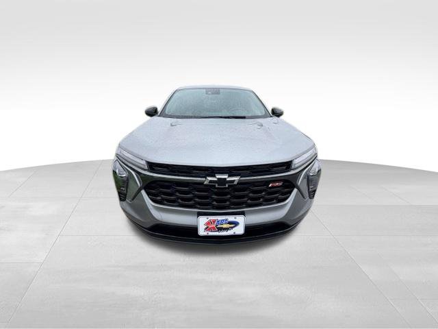 Certified 2024 Chevrolet Trax RS FWD image 3