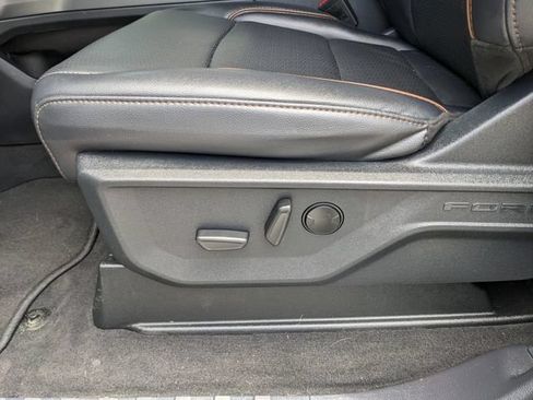 Used 2025 Ford F350 Lariat AWD/4WD image 21
