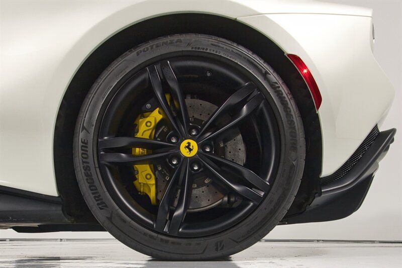 Used 2023 Ferrari 296 GTB RWD image 9